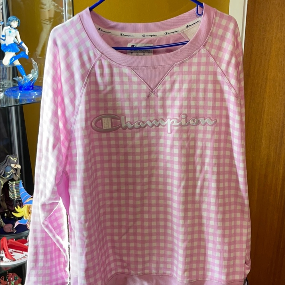 NEW pink and white champion 3x crewneck